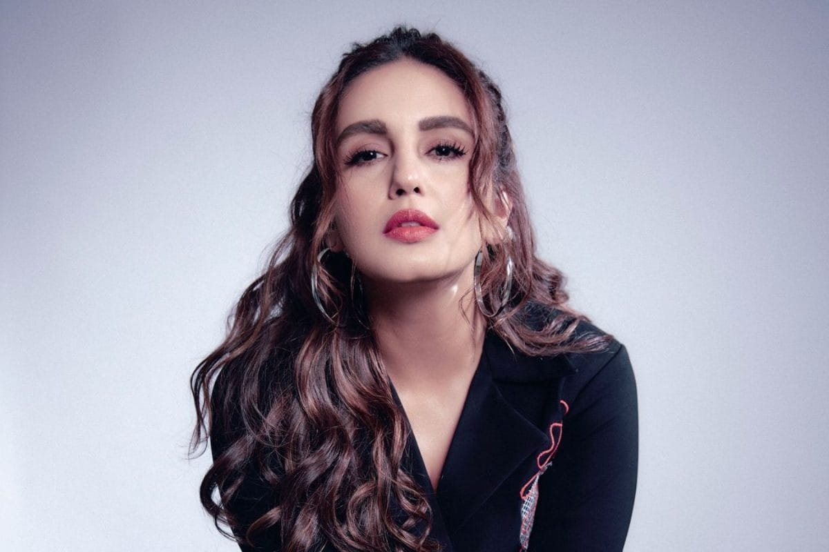 Huma Qureshi Is Dreaming Of A Cool Dip In The Sea And We Can Totally Relate
