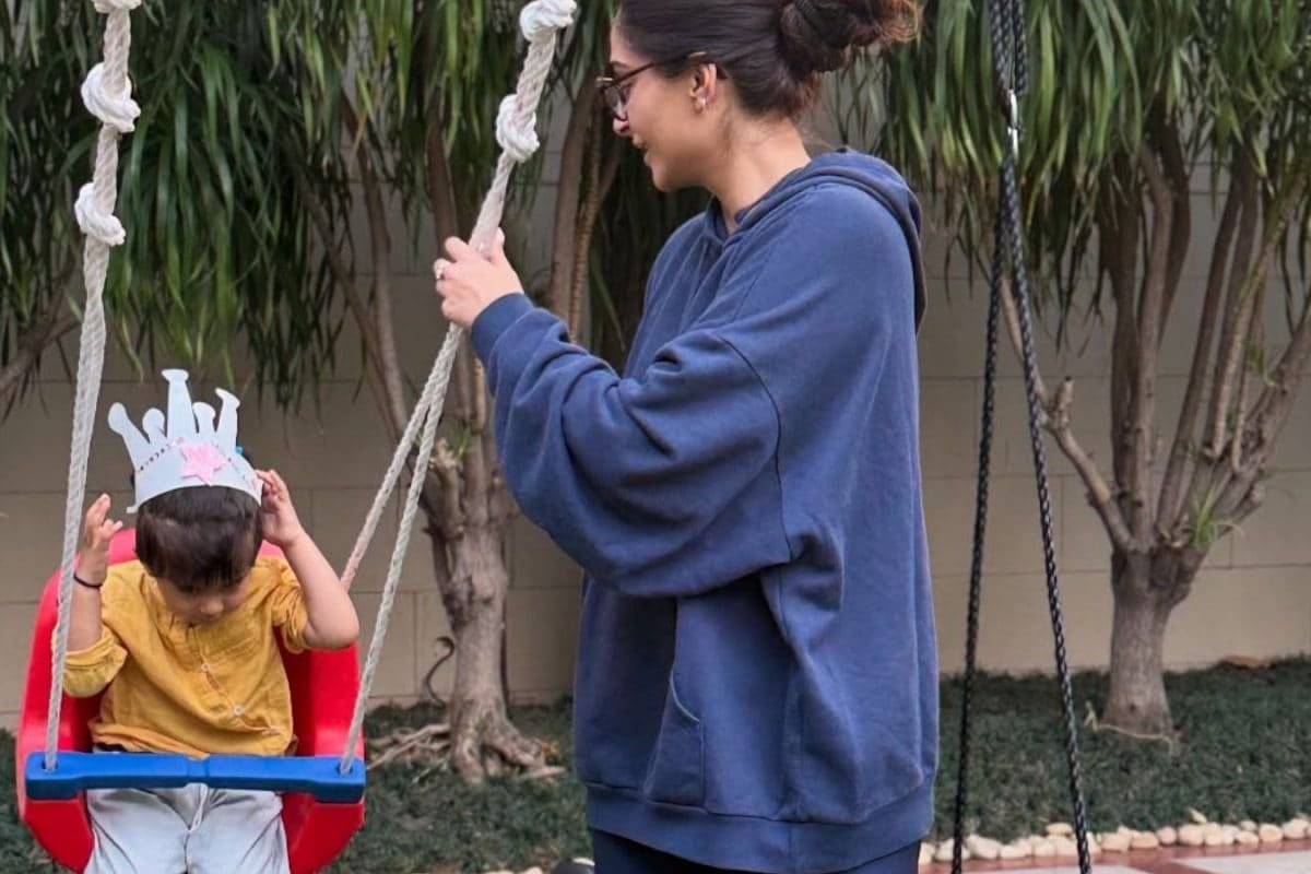 Sonam Kapoor Enjoys ‘Unexpected Week Off’ With Son Vayu And Husband Anand Ahuja; Don’t Miss Their Workout Video