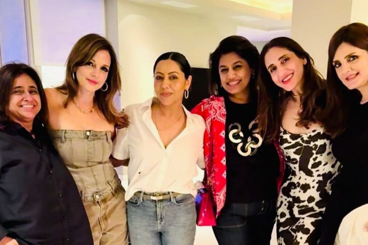 Count The Number Of Stars In This Picture From Simone Khan Arora’s Dinner Soiree