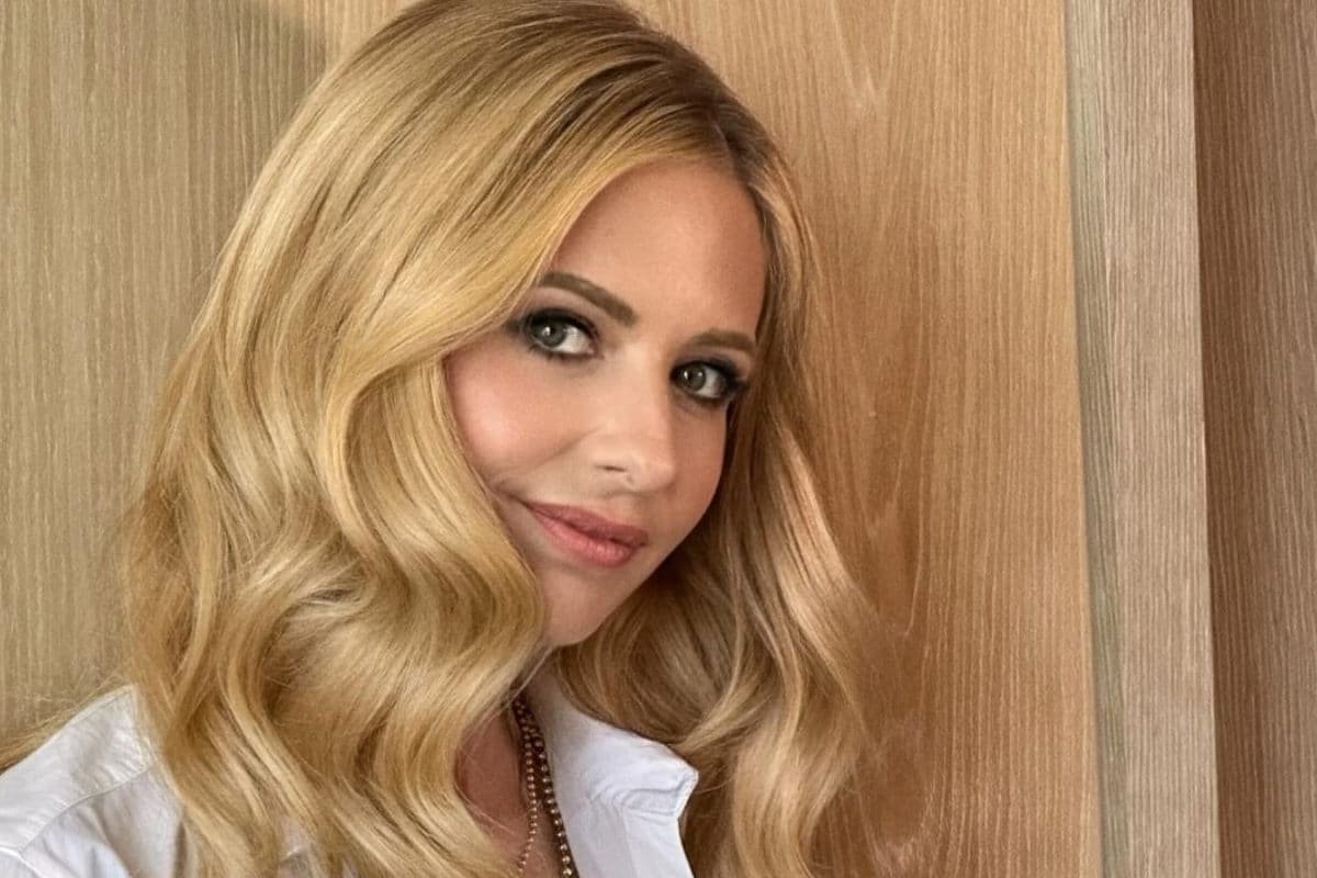 Sarah Michelle Gellar Returns As Buffy, Welcomes New Slayer Ryan Kiera Armstrong