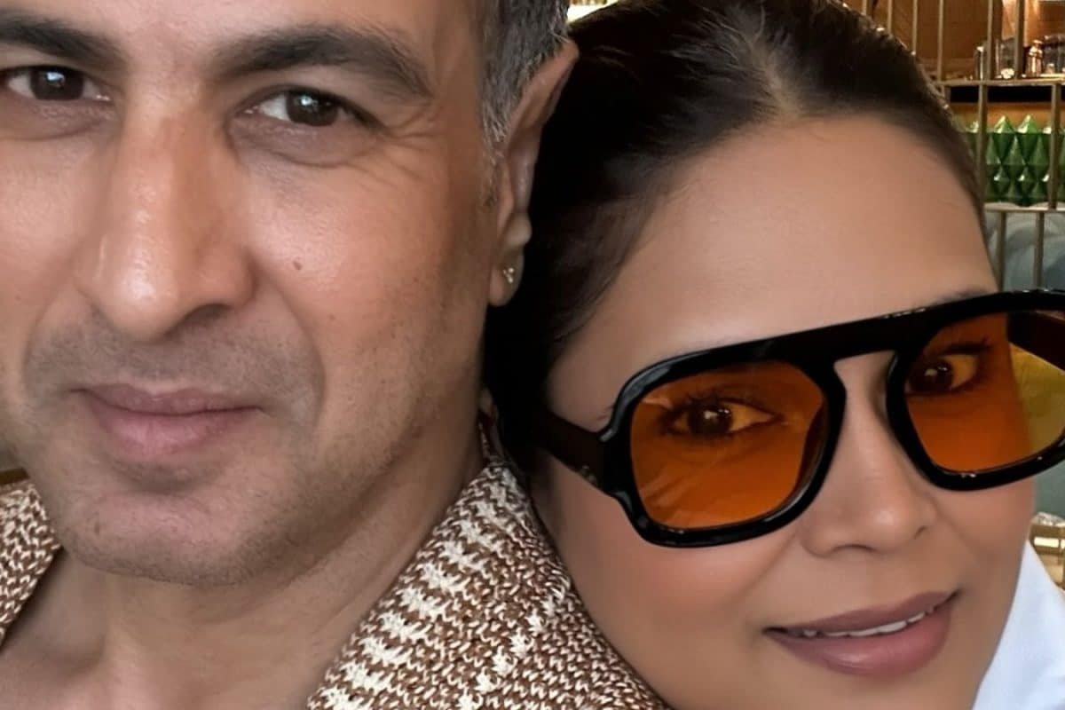 Ronit Roy Enjoys ‘Sunday Brunch’ With Wife Neelam, But Where’s ‘Bachcha Party?’