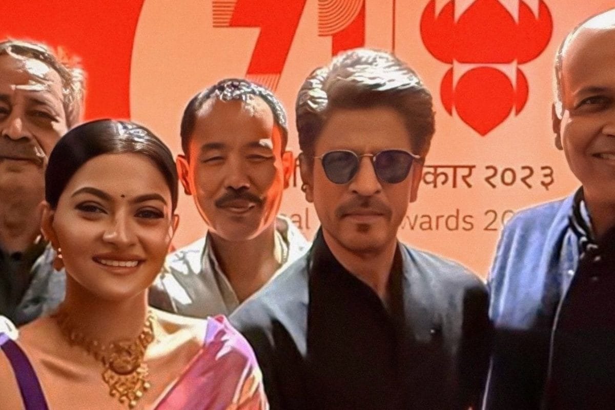National Award Jury Member Prakruti Mishra ‘Didn’t Wash Hands’ After Meeting Shah Rukh Khan