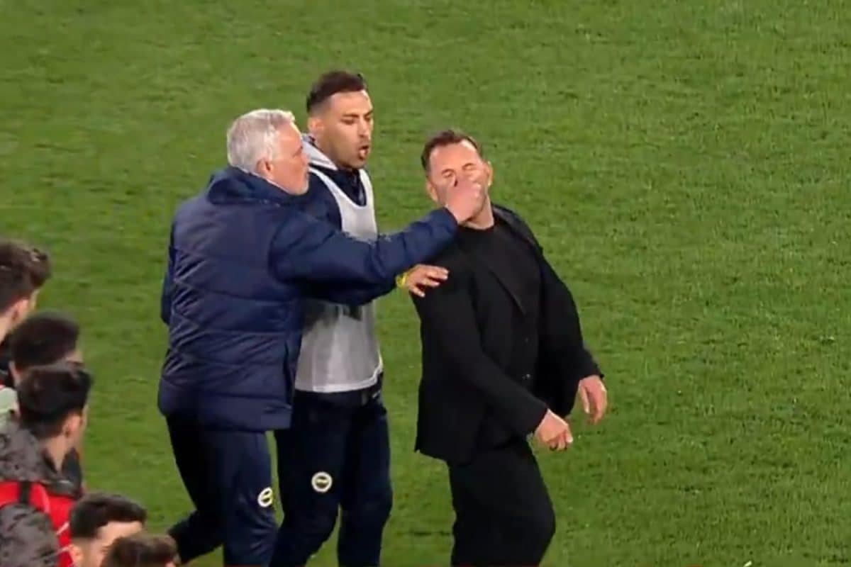 Jose Mourinho Physically Attacks Galatasaray Boss Okan Buruk, Video Viral | Watch