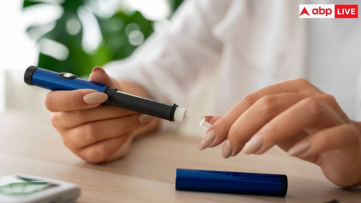 Blood Sugar Levels: डायबिटीज मरीज हैं और सर्दियों में बढ़ गया है शुगर लेवल, खाली पेट पिएं ये खास ड्रिंक