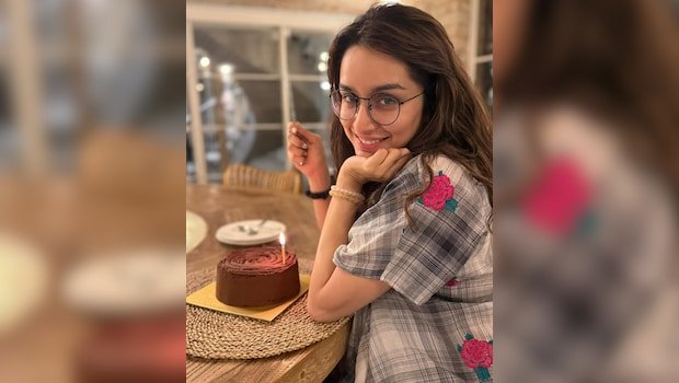 Shraddha Kapoors Birthday Indulgence Featured Crisp Bhajiyas And Multiple Sweets