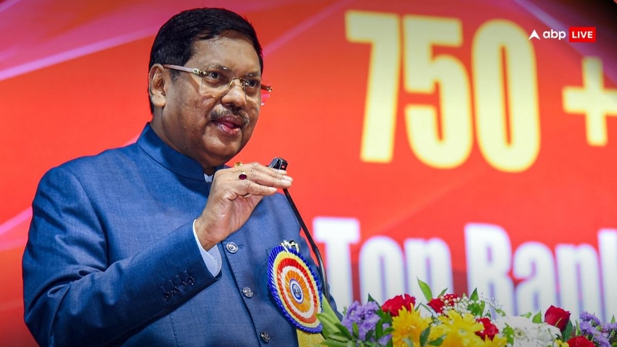 उम्मीद पोर्टल पर वक्फ संपत्तियों के रजिस्ट्रेशन का मामला पहुंचा सुप्रीम कोर्ट, CJI ने याचिकाकर्ता से कहा- अभी सुनवाई की जरूरत नहीं...