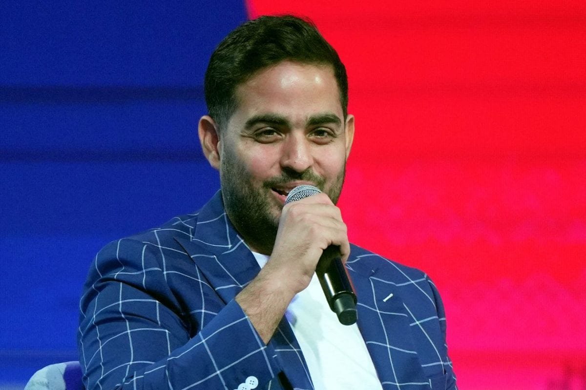 He Still Clears Every Email Till 2am: Akash Ambani On Why Father Mukesh Ambani Is His Biggest Inspiration