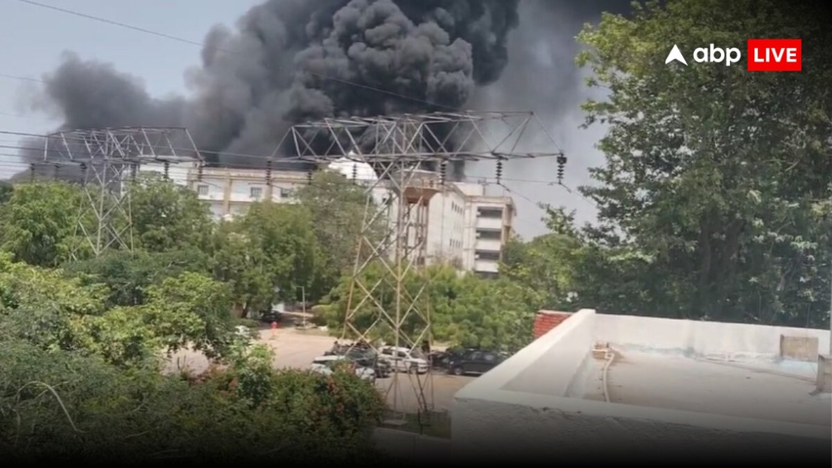 Air India के Boeing 787 के फ्लाइट कैप्टन सुमित सभरवाल को कितनी मिलती थी सैलरी? जानें पूरा पैकेज