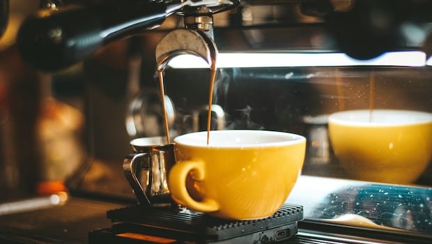 5 Thoughtful Wedding Gift Options For The Foodie Couple In Your Life