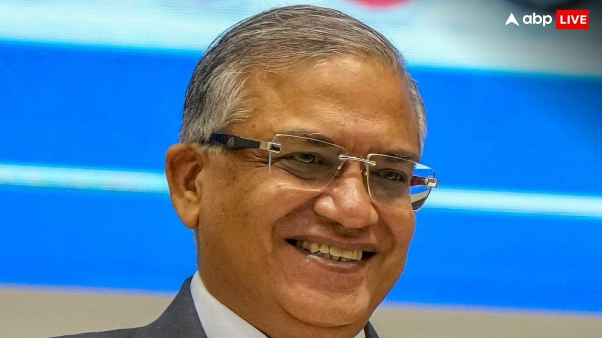 CEC Gyanesh Kumar: इधर मुख्य चुनाव आयुक्त की नियुक्ति, उधर कांग्रेस की आपत्ति; अब सुप्रीम कोर्ट करेगा फैसला