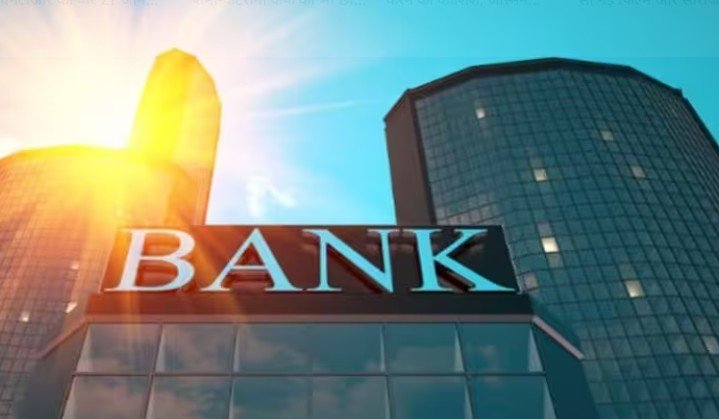 एसएंडपी ने SBI, HDFC, टाटा कैपिटल समेत 10 बड़े वित्तीय संस्थानों की बढ़ाई रेटिंग, क्या होगा फायदा?