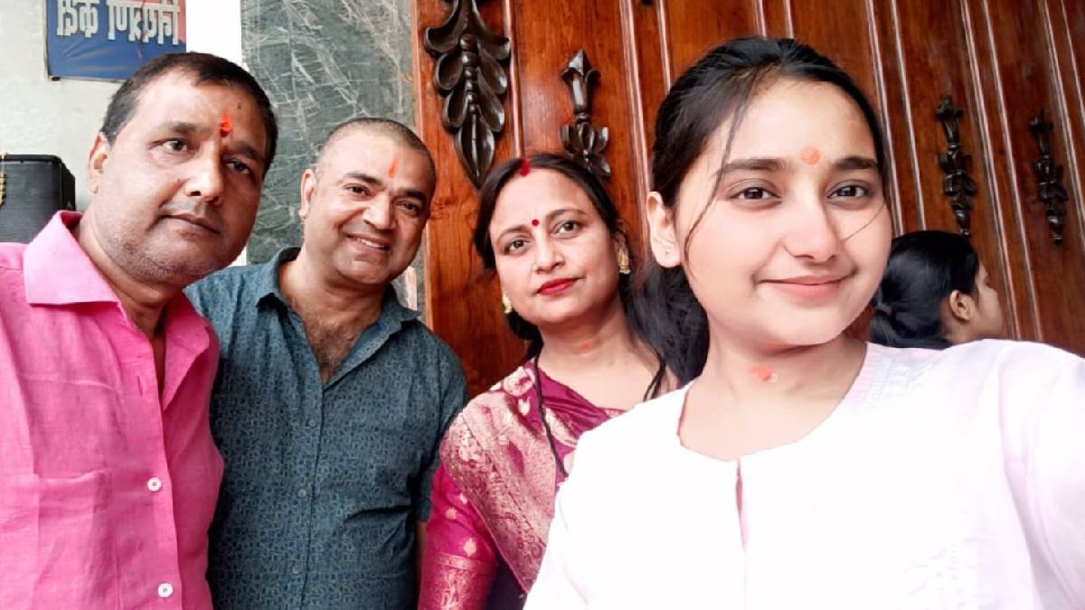 मधुबनी की सृष्टि ने बिहार इंटर परीक्षा में लहराया परचम, कॉमर्स संकाय की बनी थर्ड टॉपर