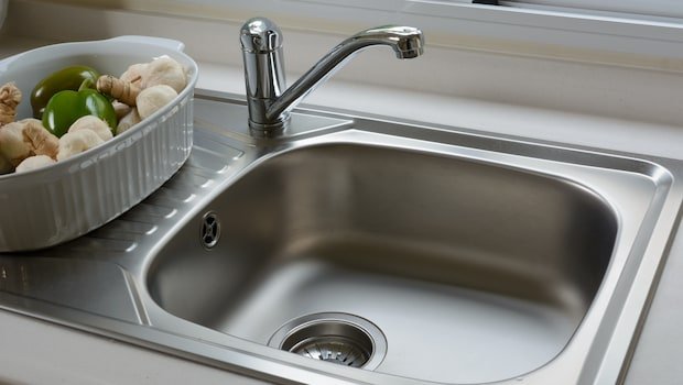 5 Common Kitchen Sink Problems And How To Fix Them