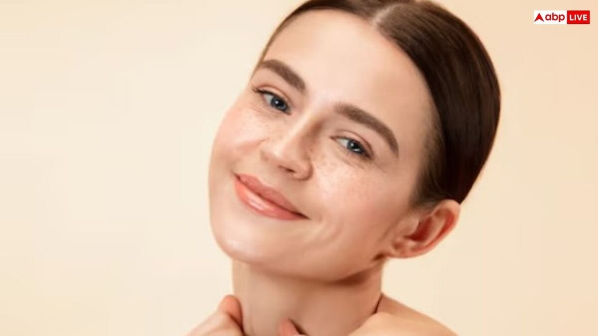 चिपचिपी त्वचा से हैं परेशान? ये 6 टिप्स अपनाएं और पाएं फ्रेश लुक