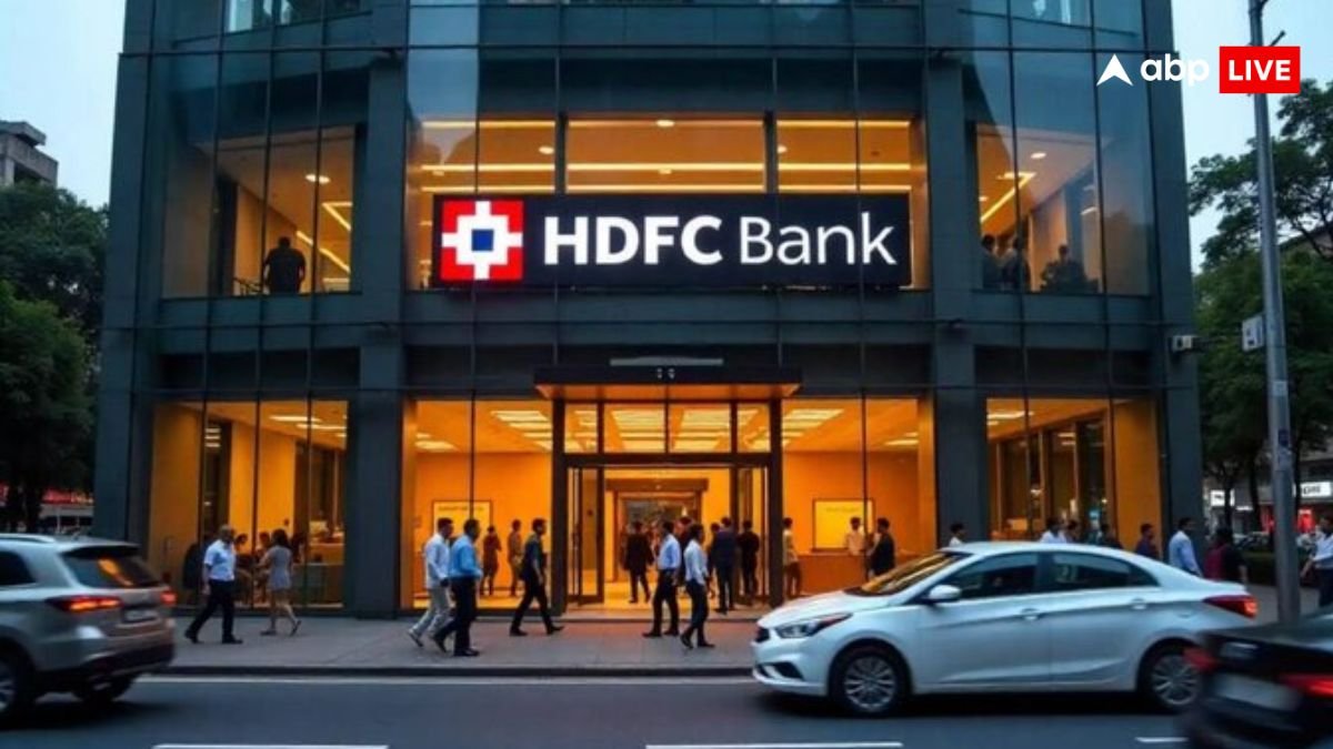 HDFC बैंक को लगा तगड़ा झटका, दुबई में नए ग्राहक बनाने पर लगी रोक