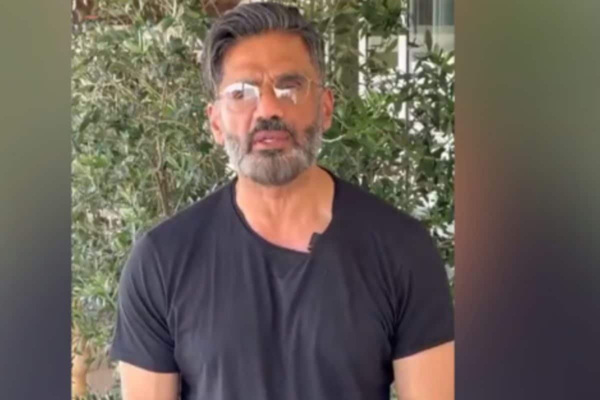 Suniel Shetty Appeals Fans To join Dharma Sansad At Maha Kumbh 2025: A Historic Moment | Video