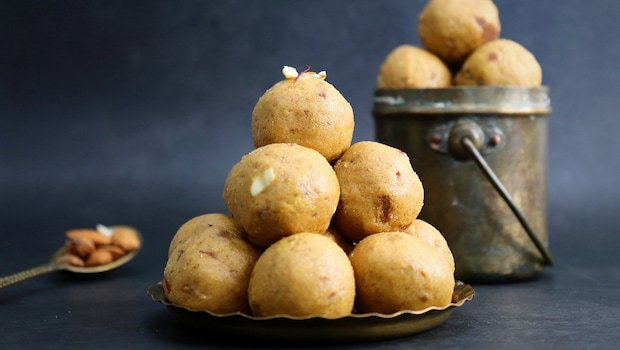 Maha Shivratri 2025: Celebrate With Sweet Recipes Using Desi Khand, Not Refined Sugar