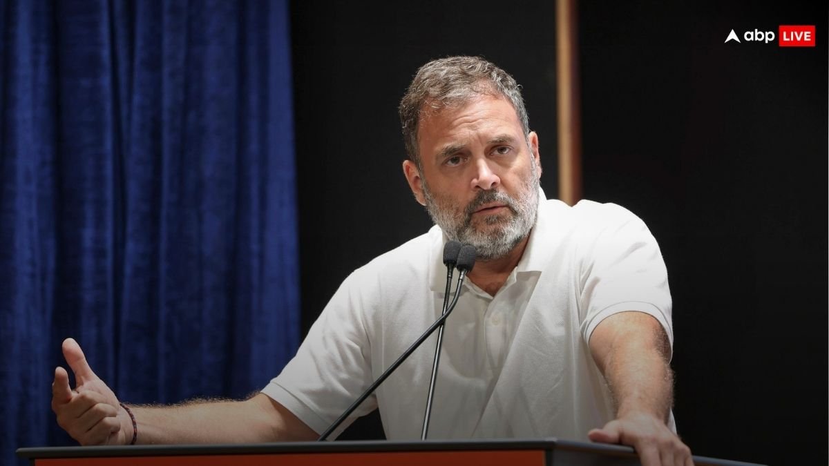 राहुल गांधी को मिली बड़ी राहत, सेना पर टिप्पणी मामले में सुप्रीम कोर्ट ने लखनऊ अदालत में चल रही सुनवाई पर रोक बढ़ाई