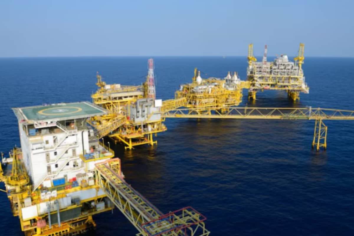 HPCL, BPCL, IOCL Shares Rally Up To 4%; Here’s Why OMC Stocks Are In Demand Today