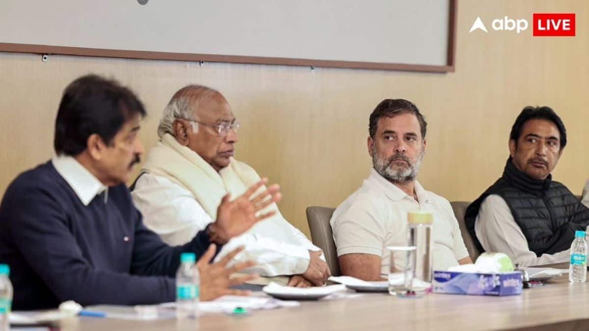 SIR के खिलाफ कांग्रेस की बैठक, दिल्ली में बड़ी रैली की तैयारी, राहुल गांधी बोले - मुकाबला करेंगे...