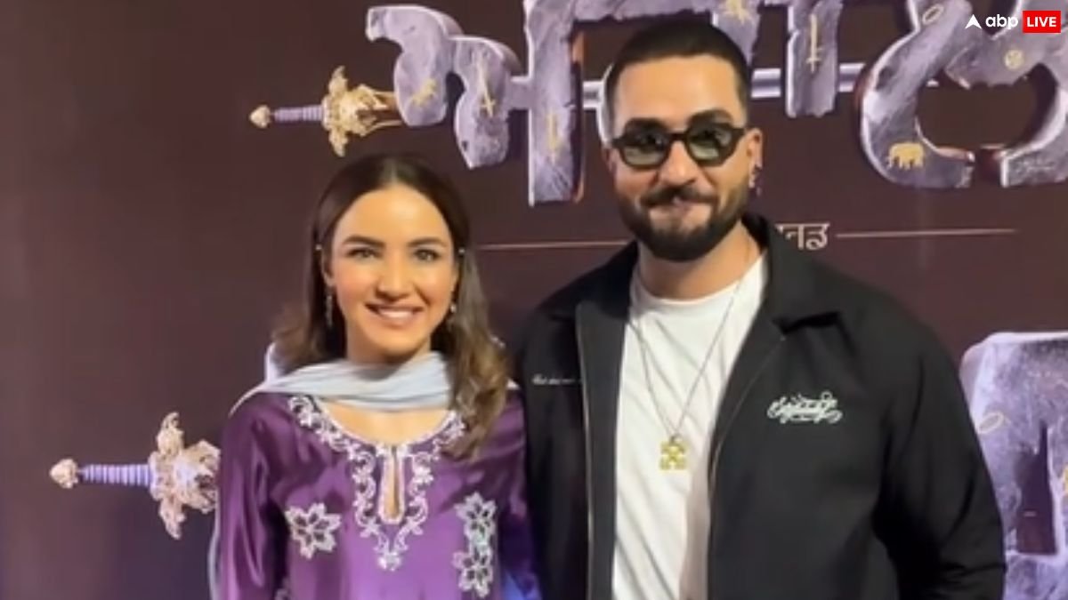 Jasmin Bhasin Spotted With Aly Goni: मुस्लिम बॉयफ्रेंड संग स्पॉट हुईं नागिन फेम जैस्मिन भसीन, सलवार सूट में बिखेरा जलवा