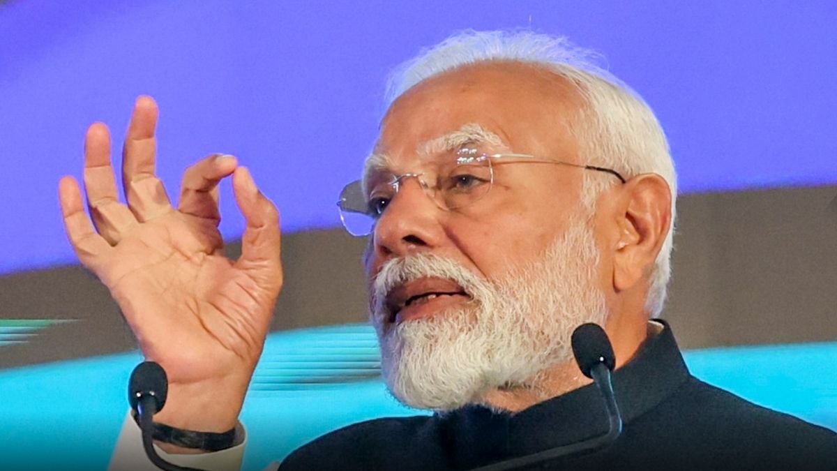 राम मंदिर से चिढ़ने वाले महाकुंभ पर कर रहे भद्दी बातें, लालू यादव के फालतू वाले बयान पर पीएम मोदी का पलटवार