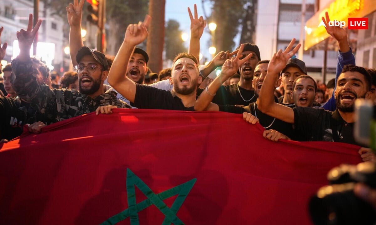 अमेरिका के बाद अब फ्रांस में शटडाउन! एफिल टावर भी बंद, जानें क्यों शुरू हुआ बवाल?