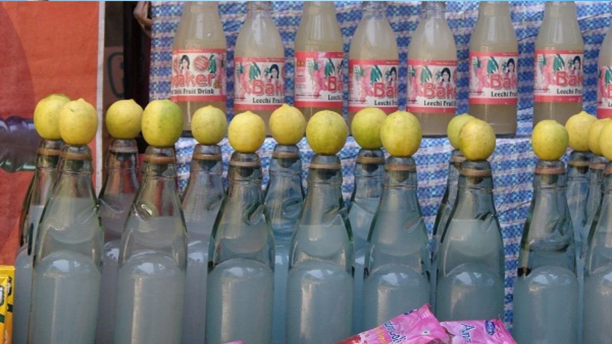 कंचे वाली सोडा बोतल की दुनिया हुई फैन, सड़क के ठेला से पहुंची सुपरमार्केट, ब्रिटेन से अमेरिका तक डिमांड