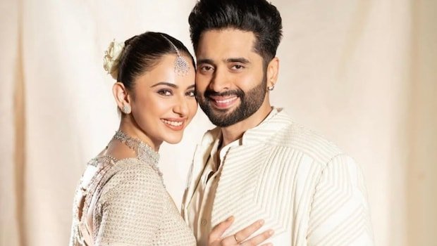 Jackky Bhagnani Enjoys Delicious Besan Cheela For Breakquick, Courtesy Rakul Preet