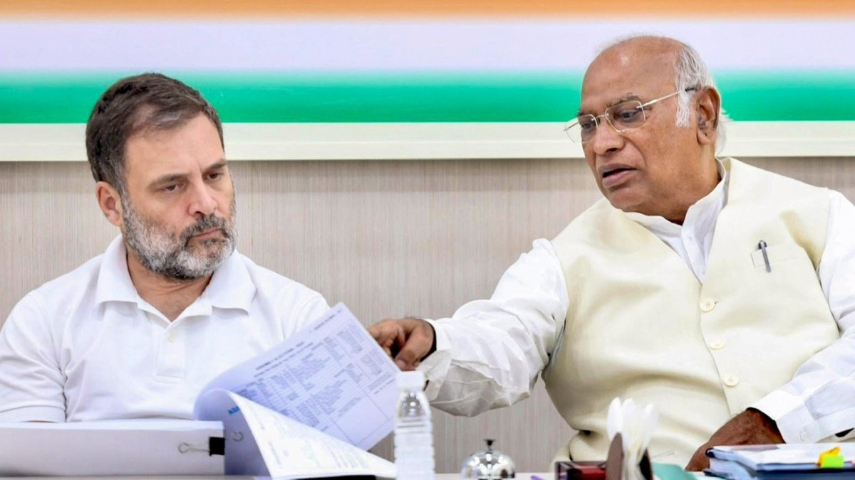 गुजरात कांग्रेस में हो सकता है बड़ा बदलाव, दिल्ली में घंटों चला मंथन, राहुल-खरगे रहे मौजूद