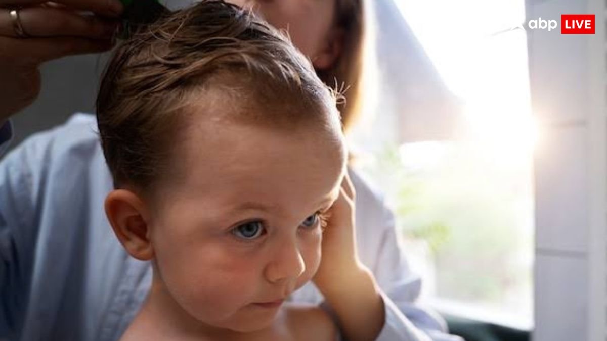 न्यूबॉर्न के सिर के नरम हिस्से पर तेल लगाना चाहिए या नहीं? जान लें जवाब