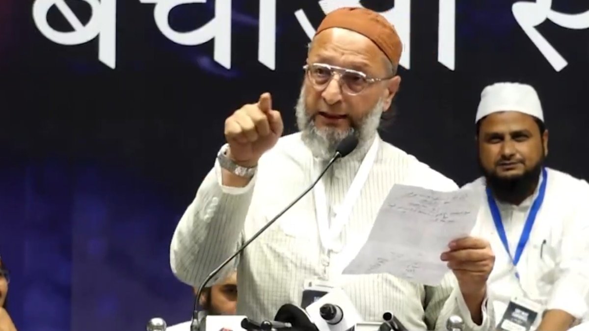 पीएम मोदी को मुस्लिम महिलाओं की फ्रिक्र है तो..., वक्फ कानून को लेकर केंद्र सरकार पर फिर बरसे ओवैसी