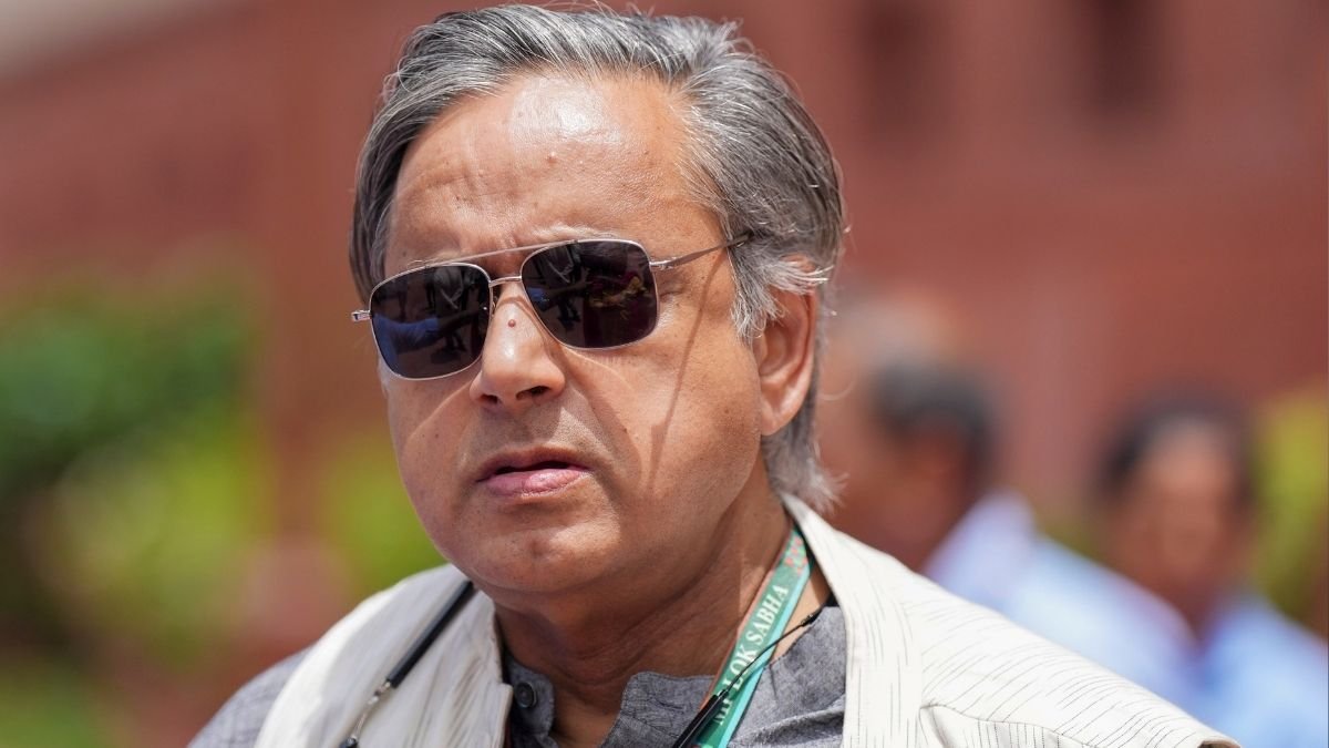 ‘मेरी बातों को गलत तरीके से पेश किया गया’, राजनीति में अन्य विकल्प तलाशने के दावों पर खुद शशि थरूर ने कहा- NO