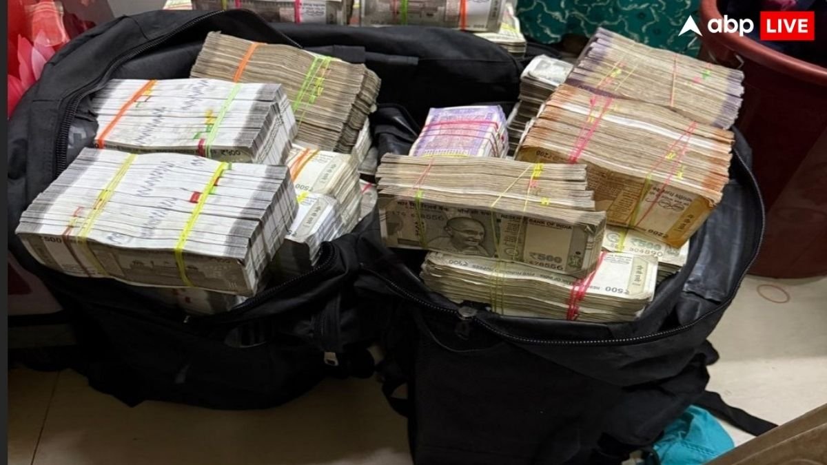 नाइजीरियाई ड्रग कार्टेल का पर्दाफाश, तेलंगाना में 3 करोड़ की हवाला मनी जब्त, पुलिस ने 50 को दबोचा