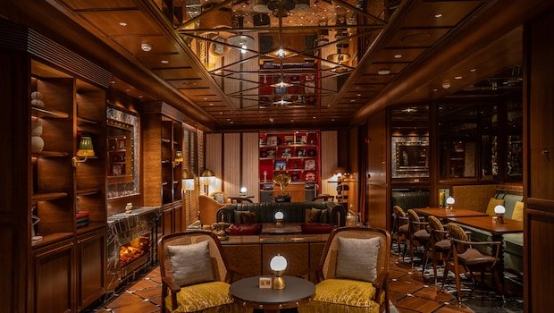 PVT LTD In Chandigarh Offers A Hidden World Of Craft Cocktails And Vintage Vibes