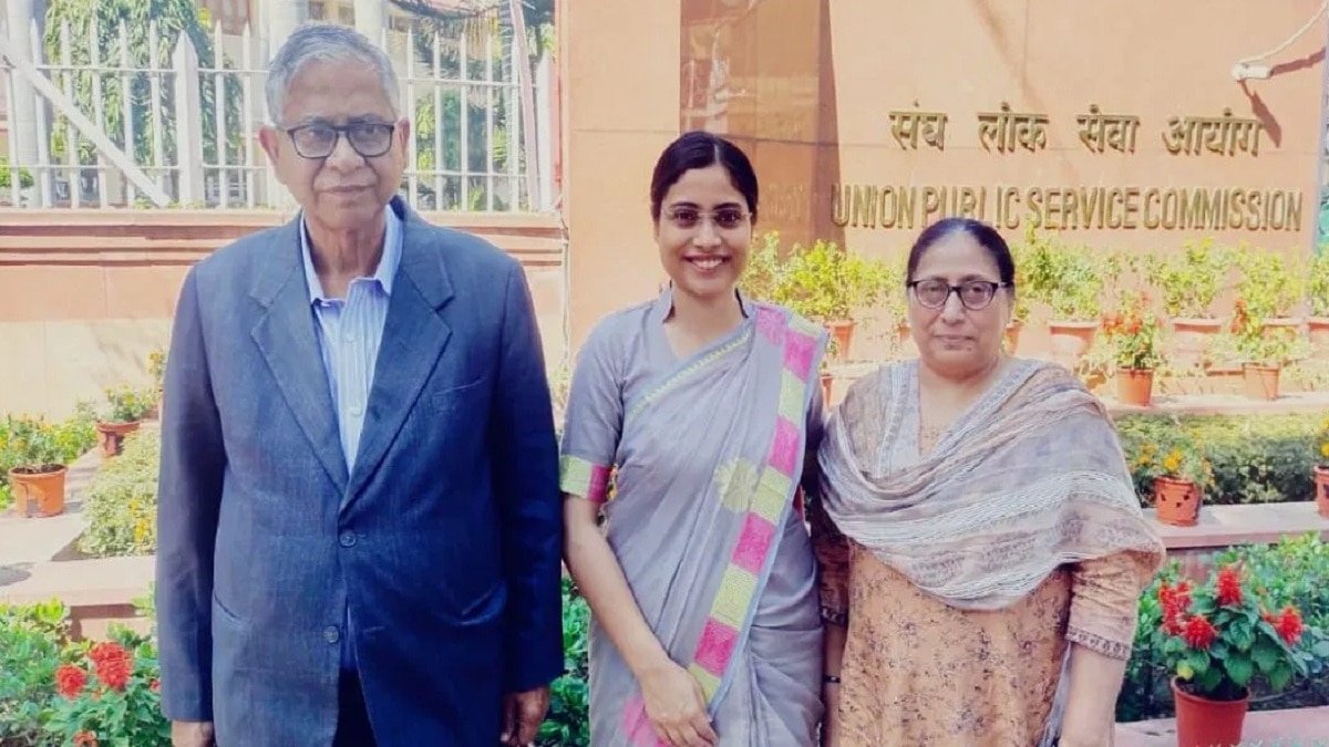 IIT में रहीं गोल्ड मेडलिस्ट, स्कॉलरर्शिप मिली तो विदेश गईं अब हैं IAS ऑफर, पढ़िए सक्सेस स्टोरी