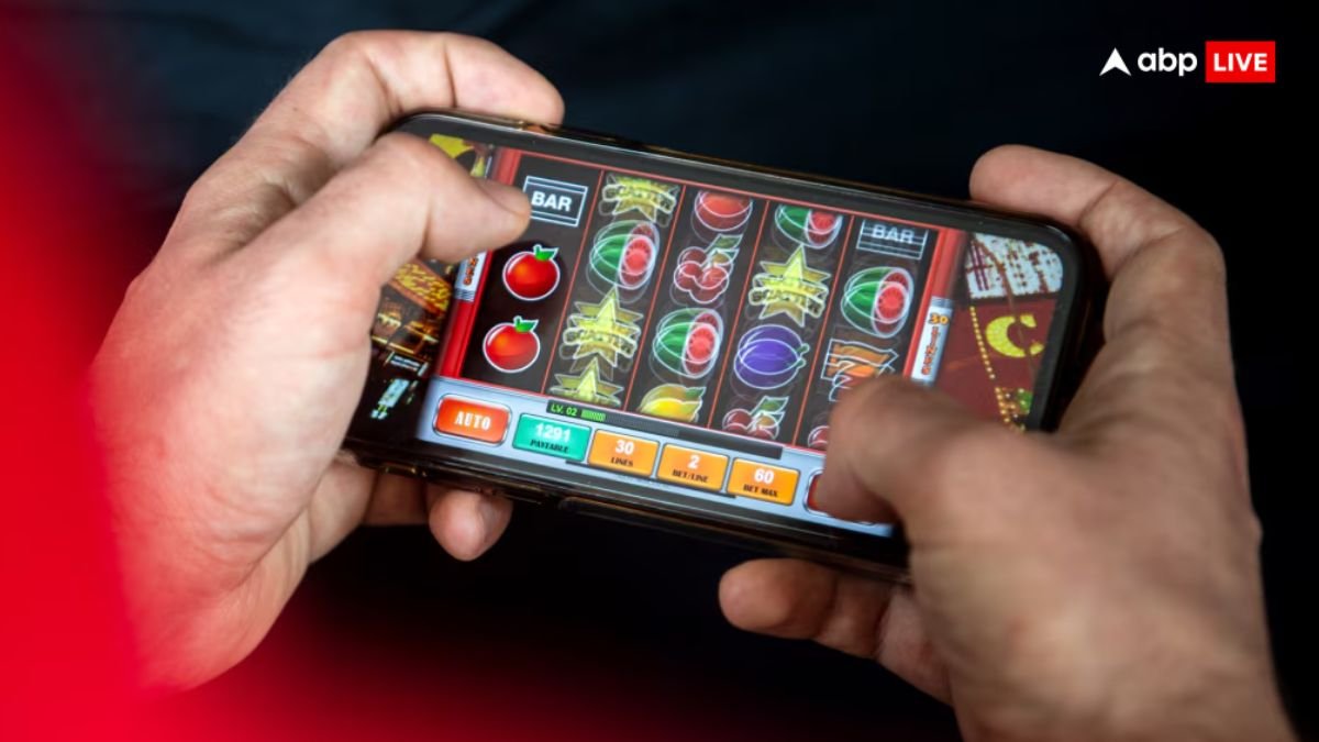 काम की खबर: आज से लागू हो गए ये छह बड़े बदलाव, आपकी जेब के ऊपर होगा सीधा असर