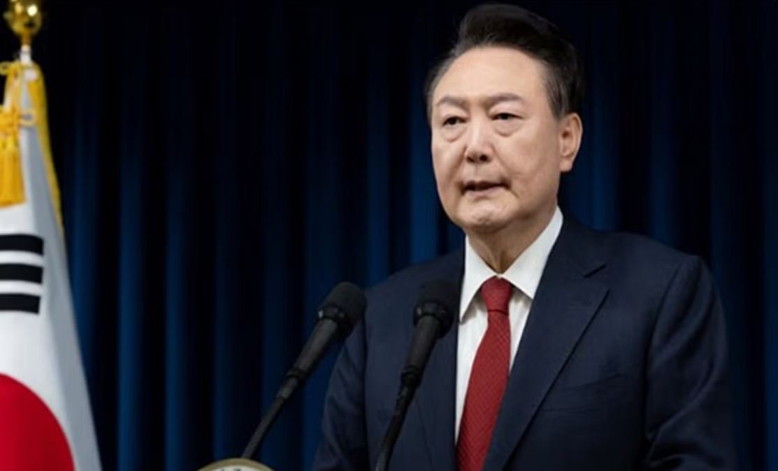 मार्शल लॉ लागू करने के लिए  दक्षिण कोरिया के राष्ट्रपति यून सुक योल को पद से हटाया गया, संवैधानिक न्यायालय ने महाभियोग को मंजूरी दी