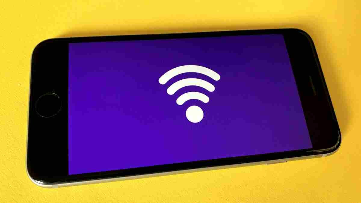 Wi-Fi के पास रखी इन चीजों से स्लो हो जाती है इंटरनेट स्पीड! जानिए क्या नहीं करना चाहिए