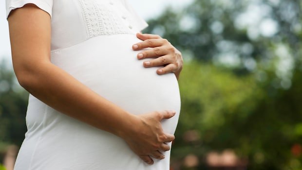 How Much Water Should Pregnant Women Drink? Heres What Expert Says