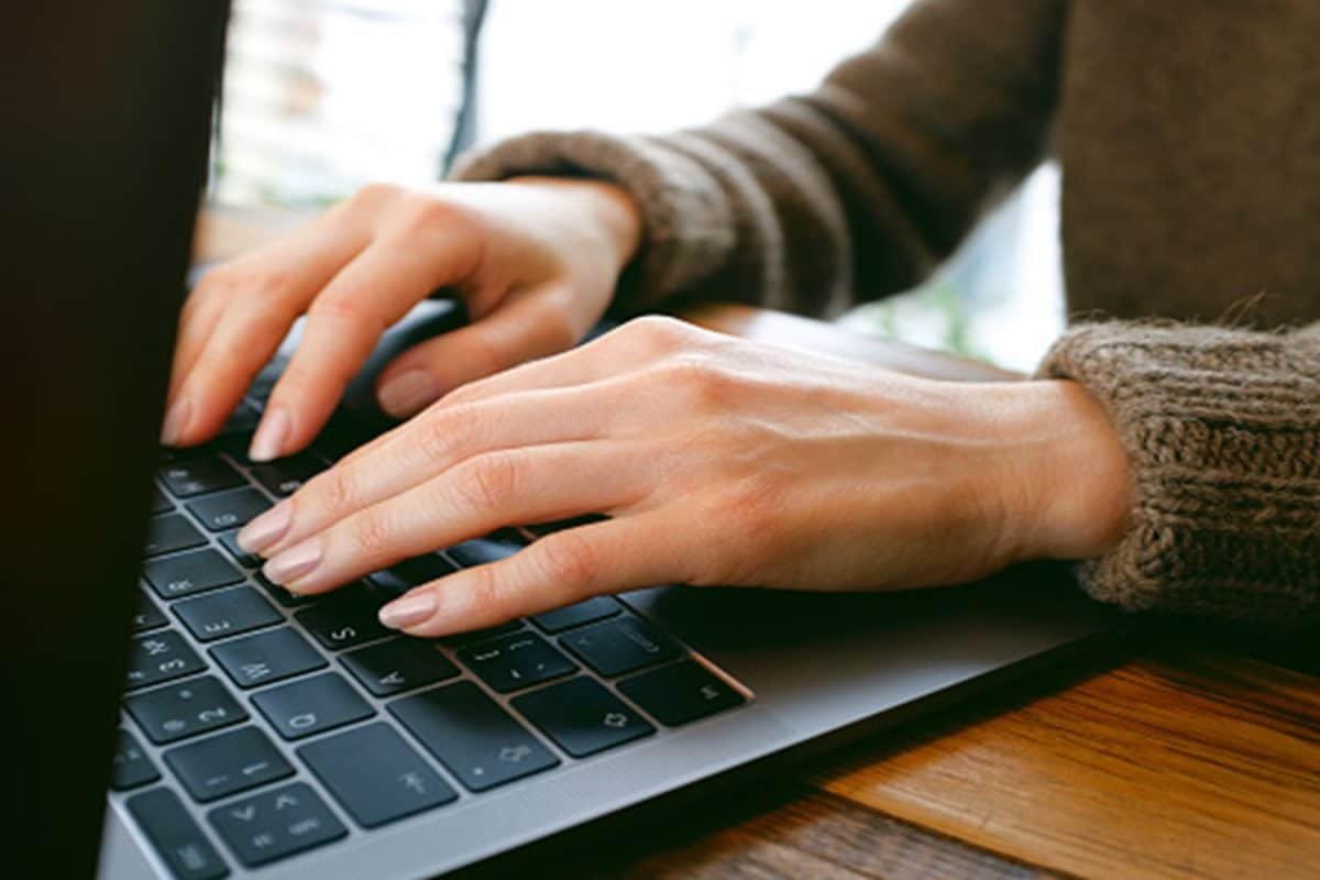 Economic Survey Makes Scorching Remarks On Employee Burnout Crisis, 70-90-Hour Workweeks