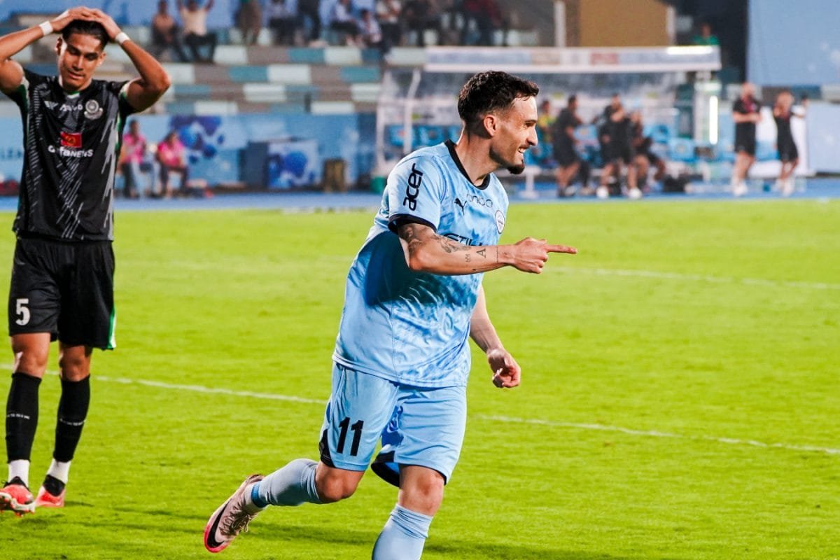 ISL 2024-25: Mumbai City FC Move To Fifth Spot With 3-0 Win Against Mohammedan Sporting