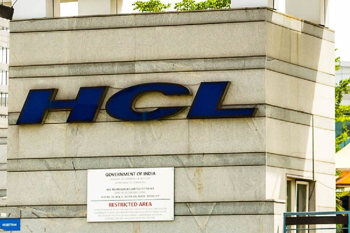HCL Tech Tanks Over 9% As Revenue Guidance Upgrade Hints At Weaker Q4; Should You Buy?