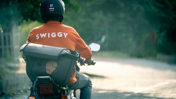 Swiggy User Hails Delivery Agents