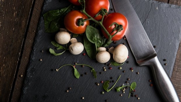 5 Underrated Kitchen Hygiene Rules To Use A Chopping Board Safely