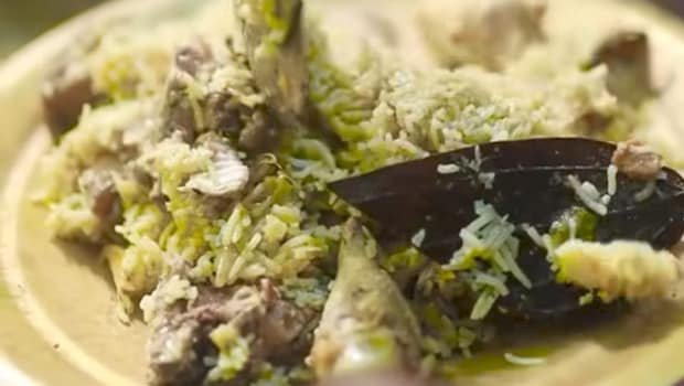 Viral: Village-Style White Chicken Biryani Leaves Internet Drooling