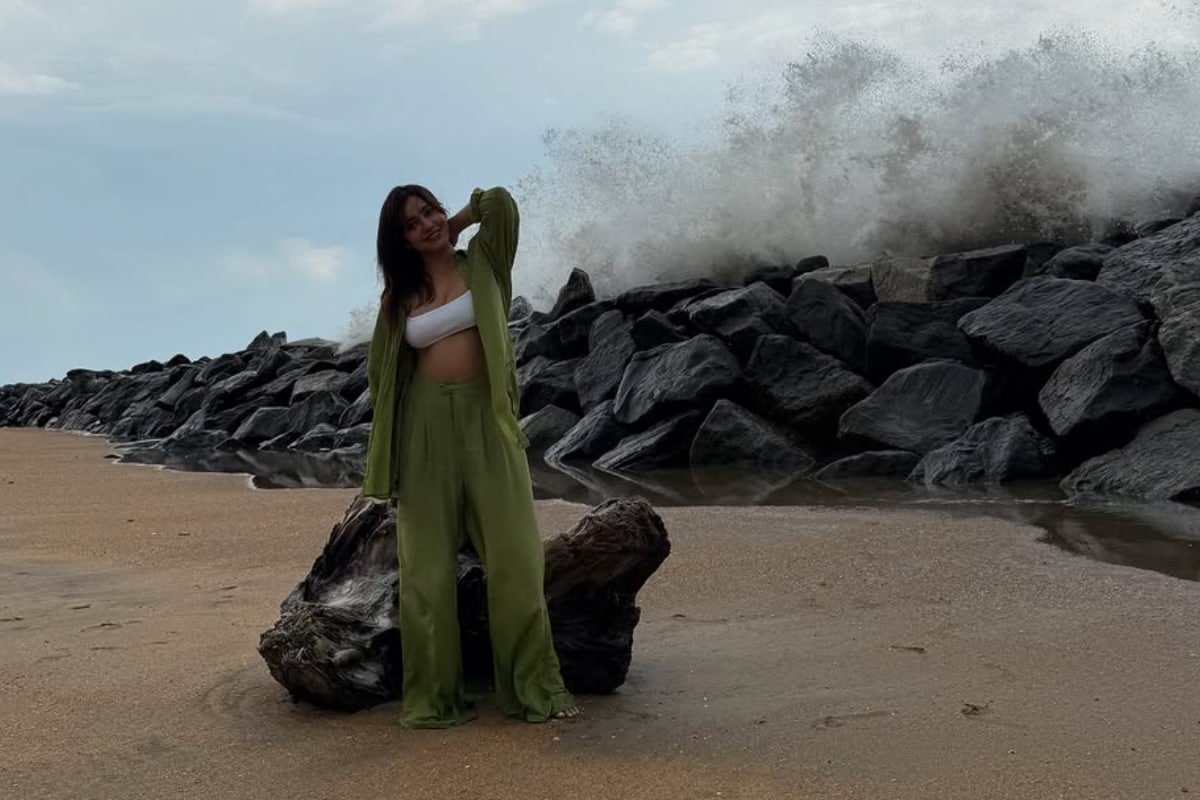 Neha Sharma Embraces Island Beauty In Sri Lanka, See Pics