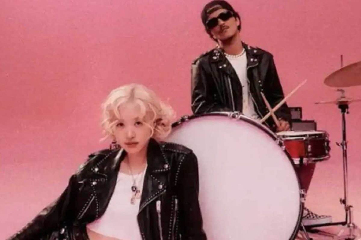 APT Surpasses All I Want For Christmas Is You To Claim Top Spot On Billboard Global Excl. U.S. Chart