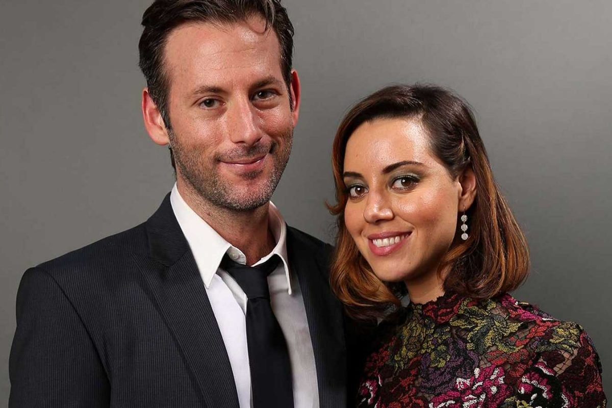 Aubrey Plaza And Jeff Baena Were Living Separately Before His Death, Details Inside