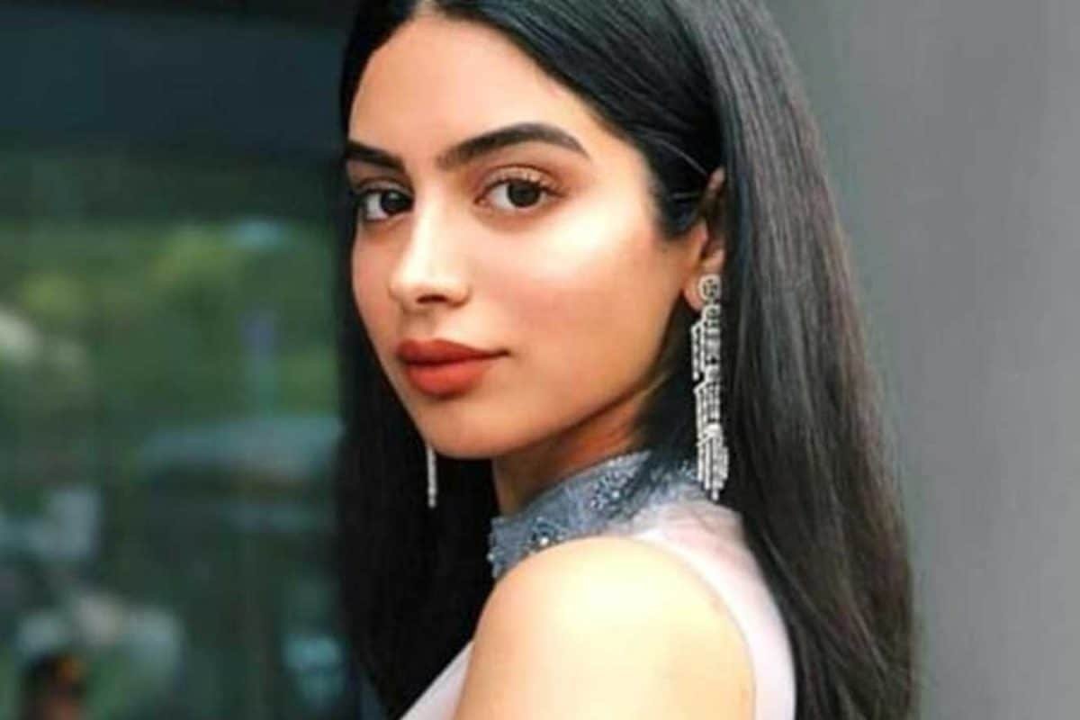 Khushi Kapoor Knows The Best Way To Style A Classic Pair Of Jeans And We Love It